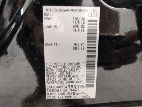 Used 2025 Nissan Altima 2.5 SV FWD image 27