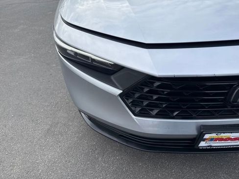 Used 2023 Honda Accord LX image 40