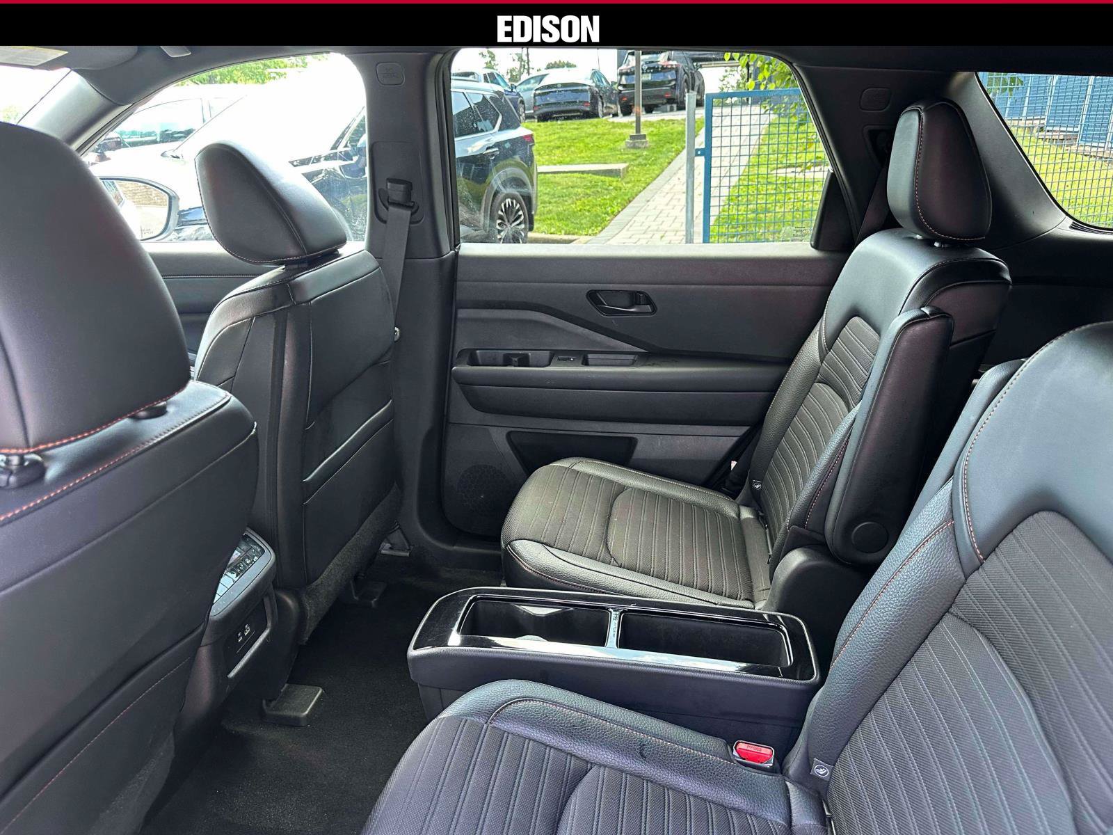 Used 2023 Nissan Pathfinder Rock Creek AWD/4WD image 9