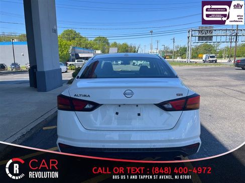 Used 2024 Nissan Altima 2.5 SR FWD image 6