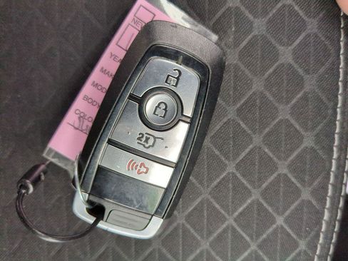Used 2025 Ford Escape Active AWD/4WD image 23