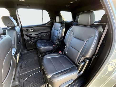 Used 2023 Chevrolet Traverse LT w/ LPO, Floor Liner Package image 26