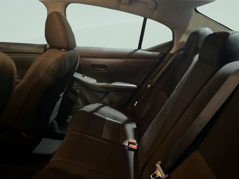 Used 2024 Nissan Sentra SV image 28