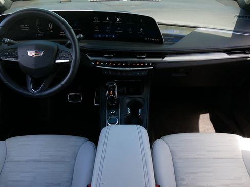 Used 2024 Cadillac XT4 Sport FWD image 15