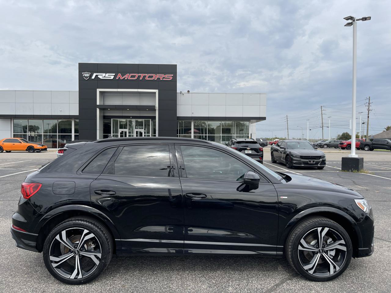Used 2023 Audi Q3 2.0T Premium Plus w/ Premium Plus Package AWD/4WD image 15