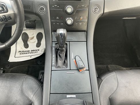 Used 2014 Ford Taurus Limited image 19