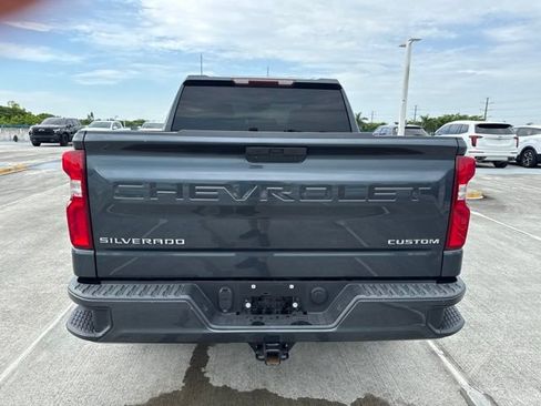 Used 2019 Chevrolet Silverado 1500 Custom w/ Custom Value Package RWD image 17