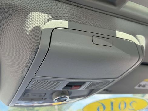 Used 2016 Volkswagen Jetta SE image 26