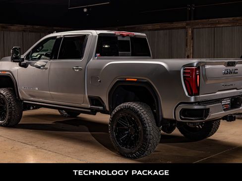 Used 2025 GMC Sierra 2500 Denali w/ Denali Reserve Package image 7