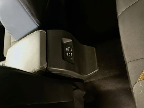 Used 2024 Subaru Crosstrek 2.5i Sport image 28