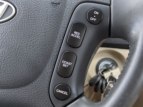 Used 2008 Hyundai Santa Fe SE FWD image 21