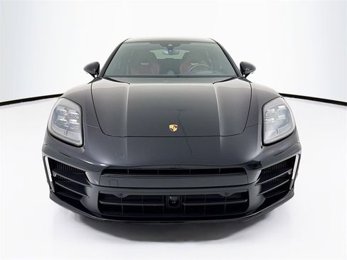 Used 2024 Porsche Panamera 4 image 6