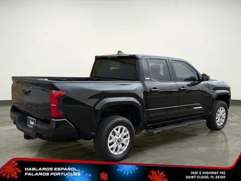 Used 2025 Toyota Tacoma SR5 RWD image 7