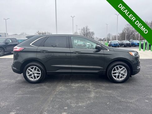 Used 2024 Ford Edge SEL w/ Convenience Package AWD/4WD image 5