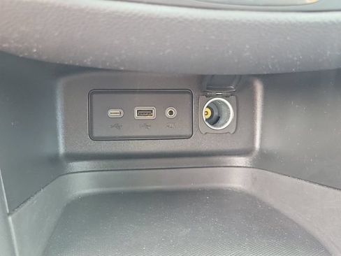 Used 2022 Chevrolet Equinox RS FWD image 21
