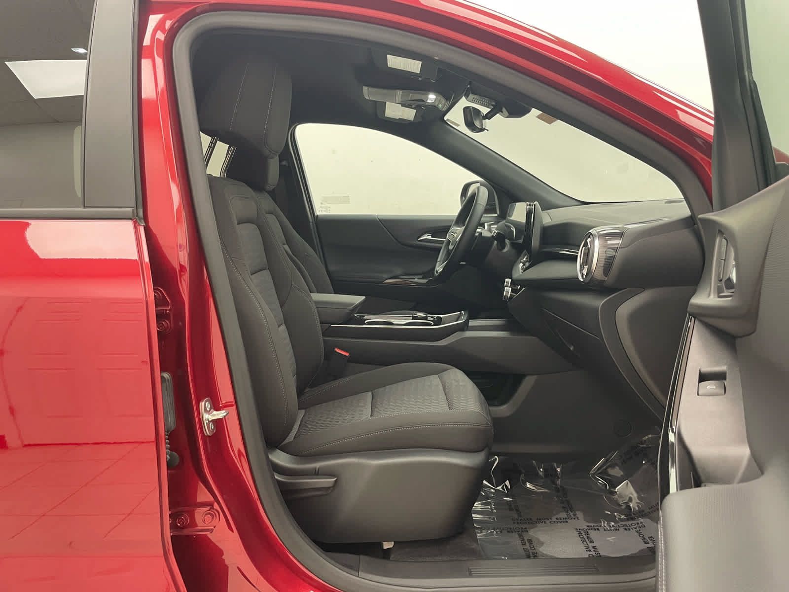 New 2026 Chevrolet Equinox LT w/ Safety and Technology Package AWD/4WD image 13