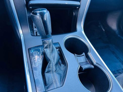 Used 2016 Toyota Camry LE image 30