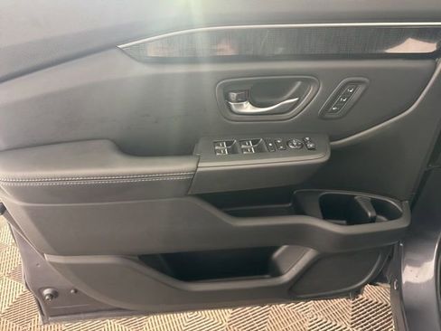 Used 2024 Honda Pilot Elite image 22