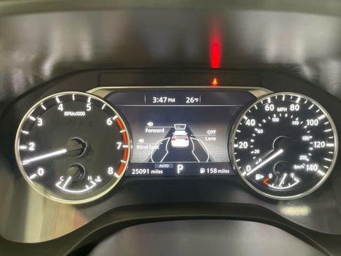 Used 2025 Nissan Rogue SV image 15