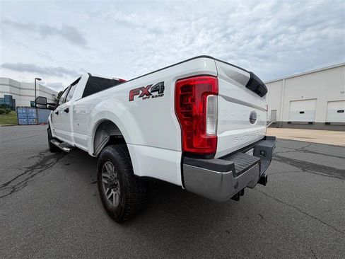 Used 2018 Ford F350 XLT w/ XLT Value Package AWD/4WD image 12