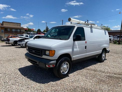 Used 2007 Ford E-250 and Econoline 250 RWD image 3