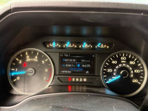 Used 2018 Ford F150 XLT w/ Equipment Group 302A Luxury AWD/4WD image 12