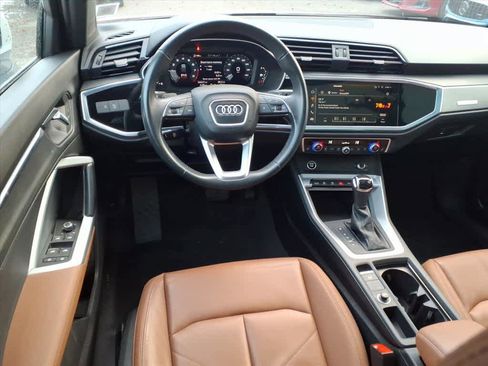 Used 2023 Audi Q3 2.0T Premium w/ Convenience Package image 7