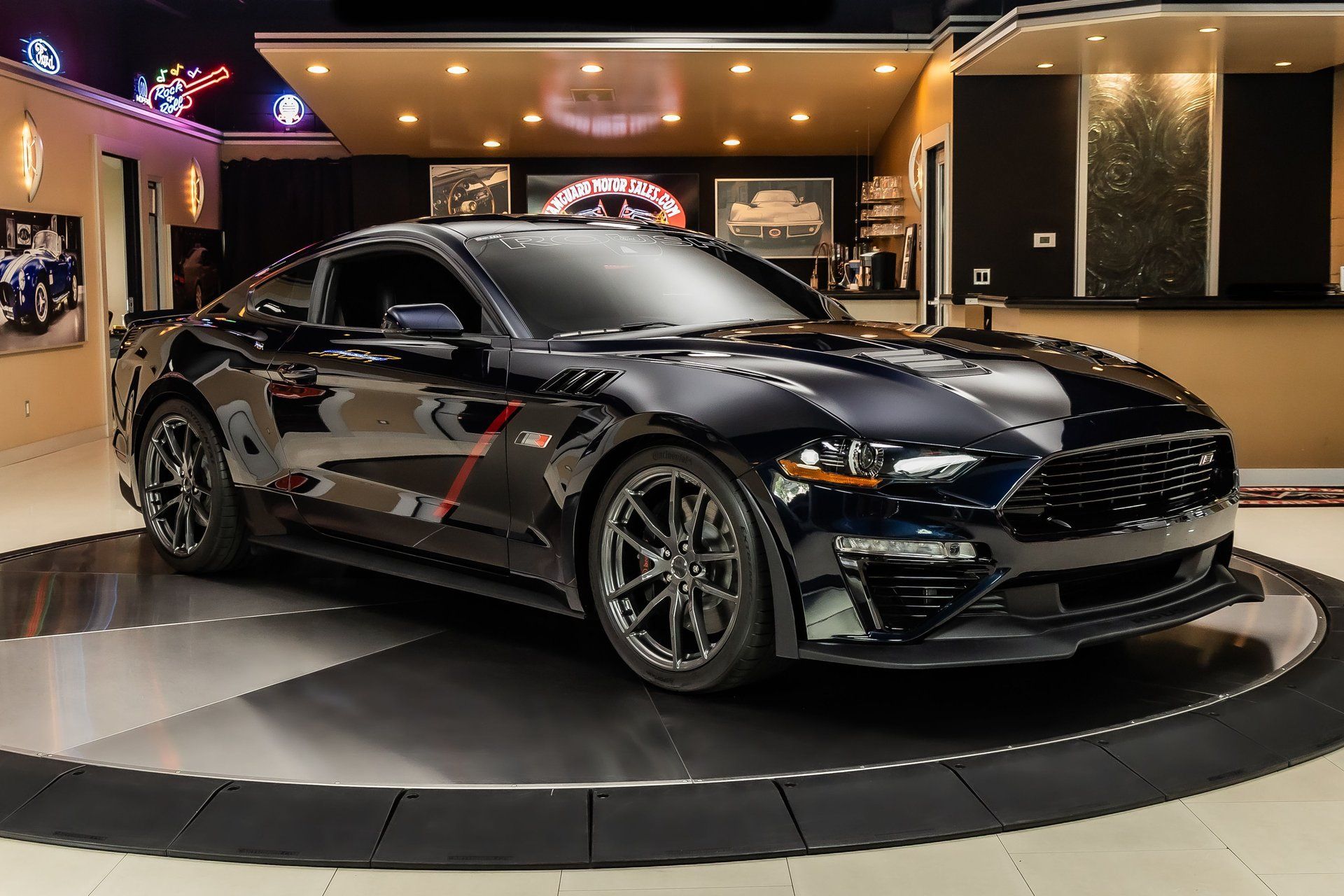 Used 2021 Ford Mustang GT Premium w/ GT Performance Package RWD image 9