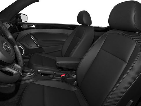 Used 2014 Volkswagen Beetle TDI image 8