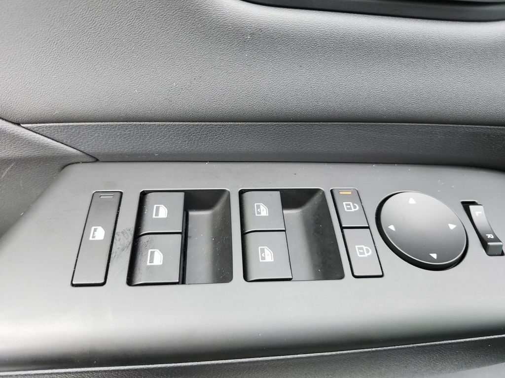 New 2026 Hyundai Kona SEL Premium AWD/4WD image 23