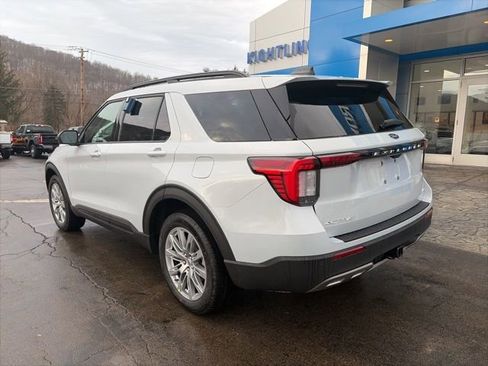 New 2026 Ford Explorer Active w/ Active Comfort Package image 5