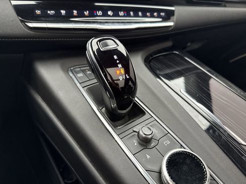 Used 2023 Cadillac Escalade Sport AWD/4WD image 21