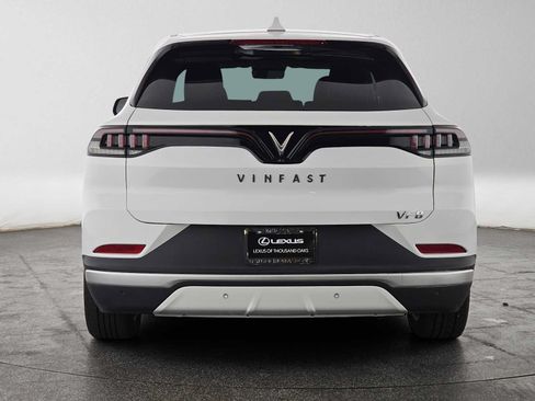 Used 2023 VinFast VF 8 Eco AWD/4WD image 4