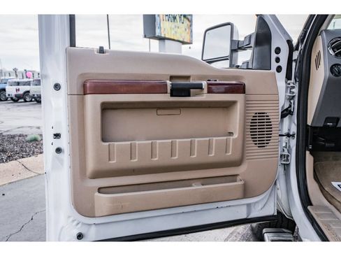 Used 2010 Ford F250 Lariat AWD/4WD image 6