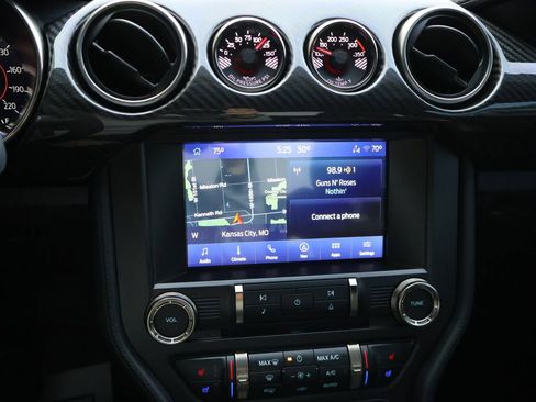 Used 2022 Ford Mustang Shelby GT500 w/ Technology Package RWD image 23