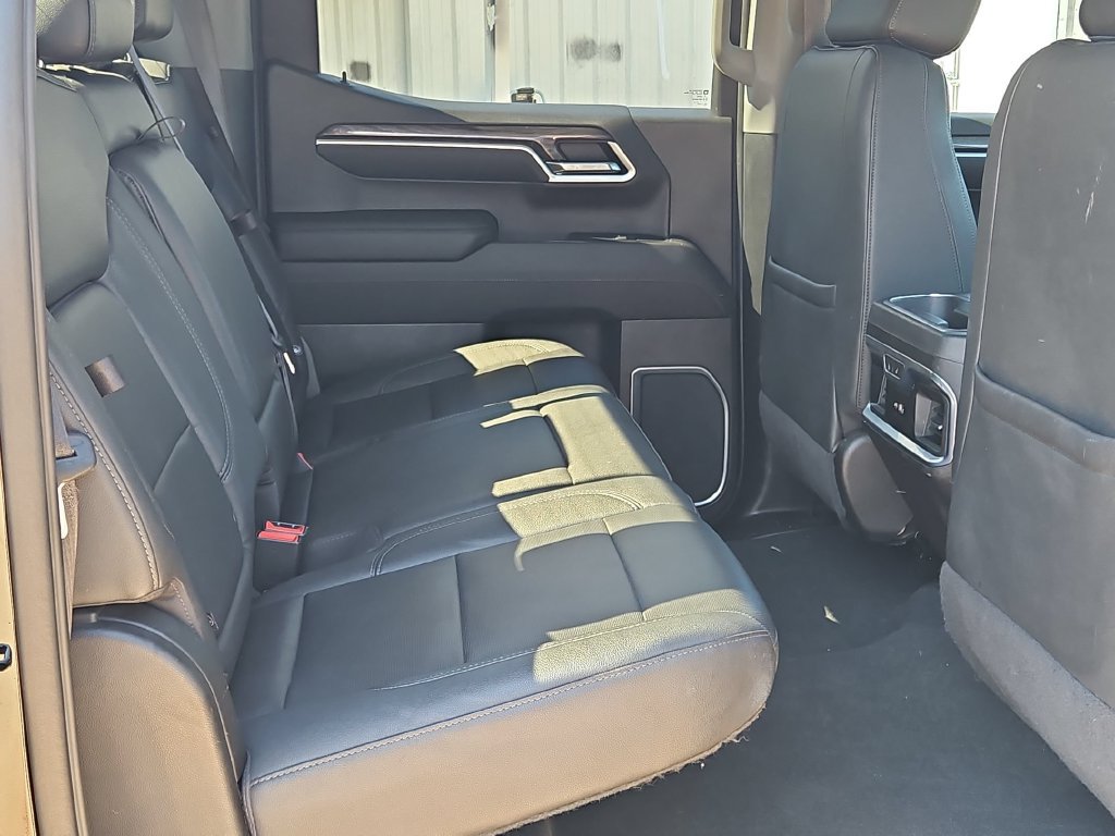Used 2022 Chevrolet Silverado 1500 LTZ w/ LTZ Convenience Package II AWD/4WD image 27