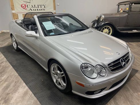 Used 2005 Mercedes-Benz CLK 55 AMG Cabriolet image 14