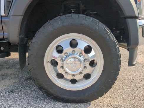 Used 2023 Ford F450 Lariat AWD/4WD image 9