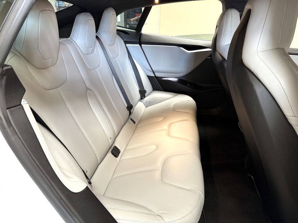 Used 2016 Tesla Model S 85 RWD image 30