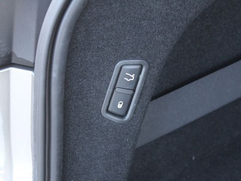 Used 2017 Maserati Levante S image 36