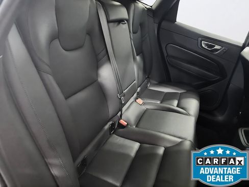Used 2023 Volvo XC60 B5 Plus FWD image 28