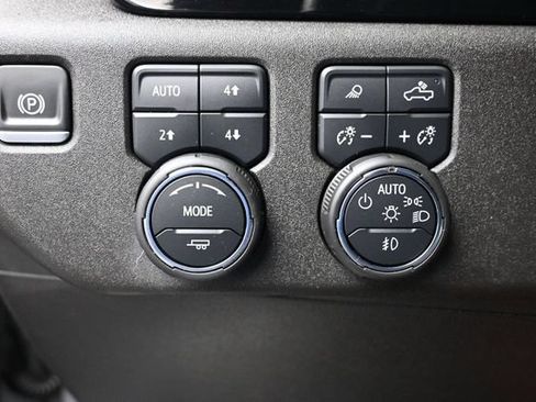 Used 2025 Chevrolet Silverado 3500 LT w/ All Star Edition AWD/4WD image 26