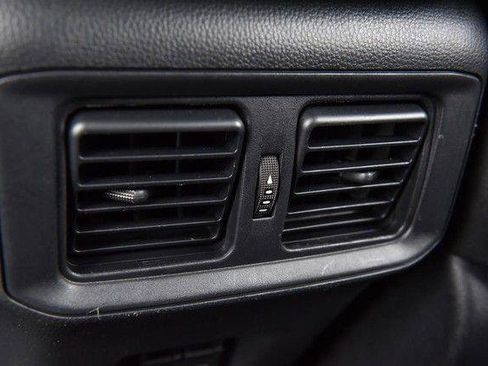 Used 2025 Toyota RAV4 XLE image 22