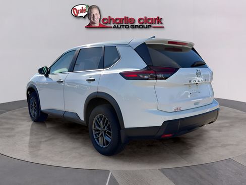 Used 2026 Nissan Rogue S FWD image 6