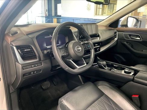 Used 2023 Nissan Rogue Platinum w/ Platinum Premium Package AWD/4WD image 8