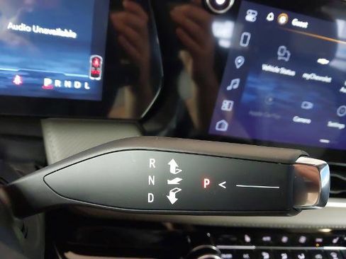 New 2026 Chevrolet Equinox LT w/ Convenience Package II image 22