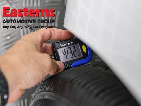 Used 2023 Nissan Sentra SV FWD image 28