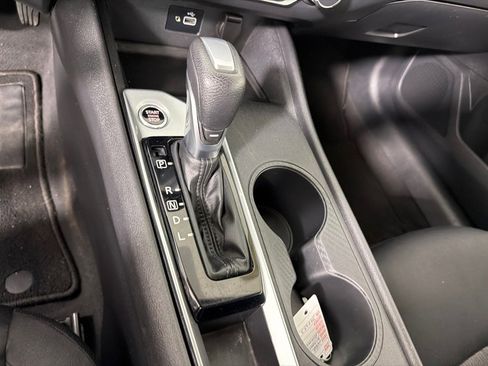 Used 2022 Nissan Altima 2.5 S FWD image 17