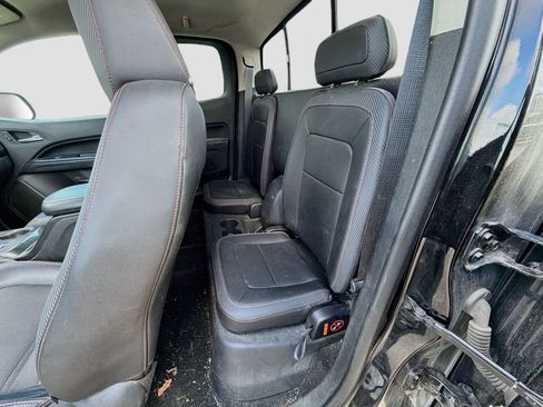 Used 2015 GMC Canyon SLE w/ All-Terrain Package AWD/4WD image 26