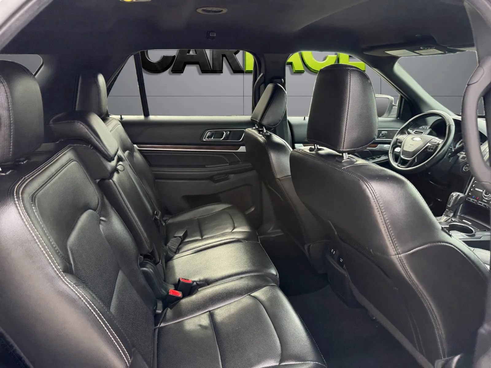 Used 2019 Ford Explorer Limited w/ Class III Trailer Tow Package AWD/4WD image 21
